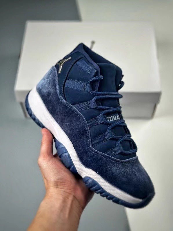 Air Jordan 11 rétro « Midnight Navy » 