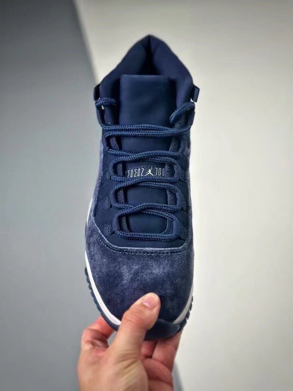 Air Jordan 11 rétro « Midnight Navy » 