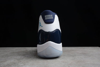 AIR JORDAN 11 RETRO WIN LIKE 82 BLANC/BLEU MARINE NOCTURNE-BLEU UNIVERSITÉ
