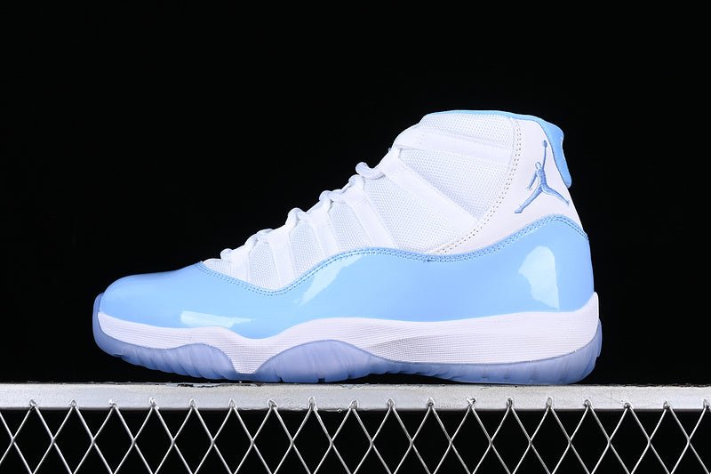 AIR JORDAN 11 UNC AJ11 BLANC/BLEU