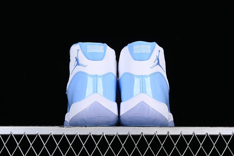 AIR JORDAN 11 UNC AJ11 BLANC/BLEU