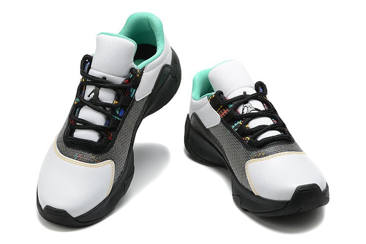 AIR JORDAN 11 « Blanc/Noir/Vert »