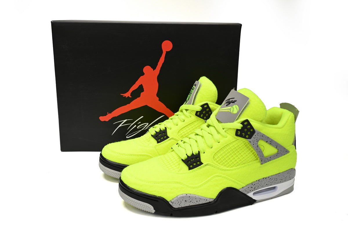 Air Jordan 4 Plush Jaune Fluorescent