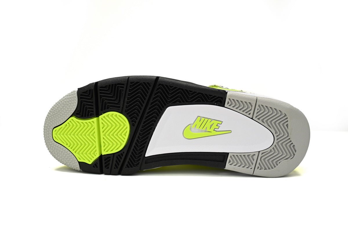 Air Jordan 4 Plush Jaune Fluorescent