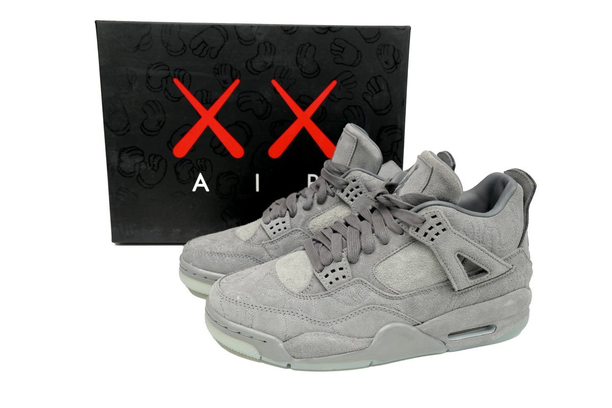 Air Jordan 4 Retro KAWS Gris