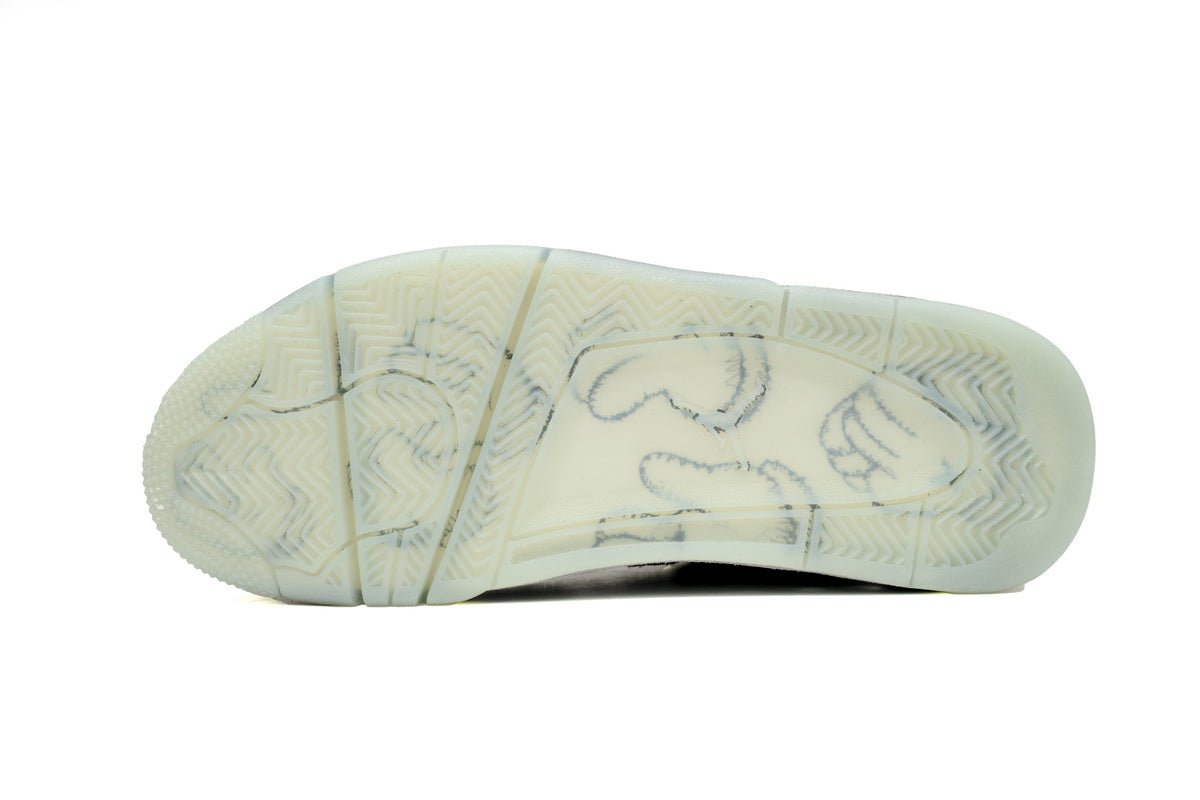 Air Jordan 4 Retro KAWS Gris