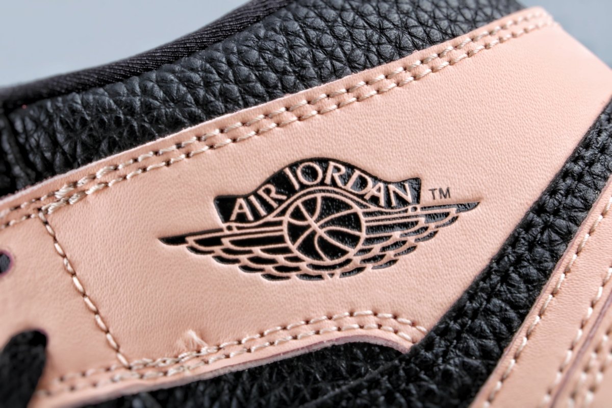 JORDAN 1 HIGH x BLACK CRIMSON TINT 