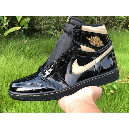 JORDAN 1 HIGH x NOIR OR MÉTALLISÉ 