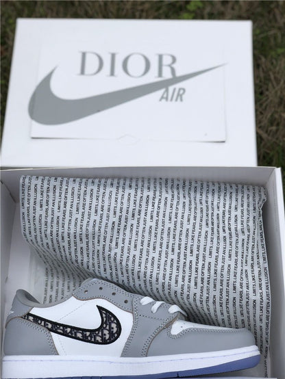 JORDAN 1 LOW x DIOR 