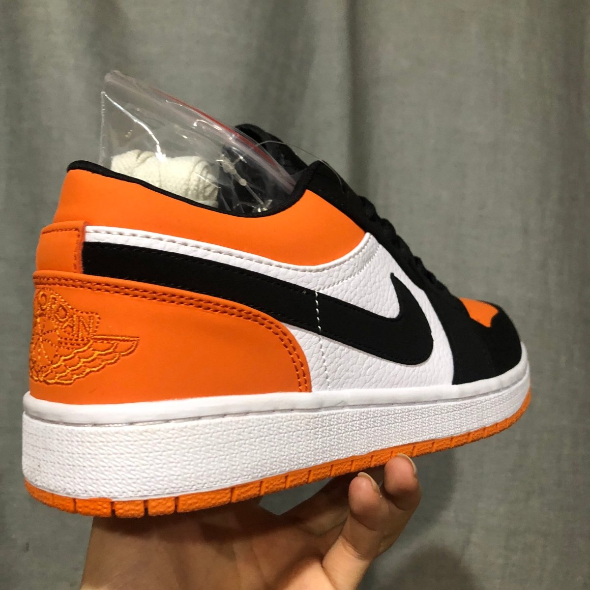 JORDAN 1 LOW x PANNEAU ARRIÈRE BRÛLÉ 