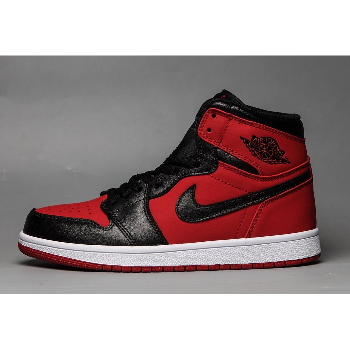JORDAN 1 MID x GYM ROUGE NOIR 