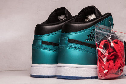 JORDAN 1 MID x NOIR IRIDESCENT 