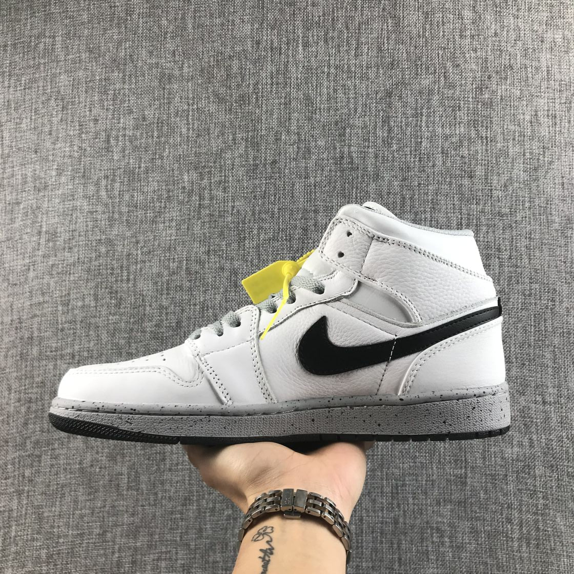 JORDAN 1 MID x CIMENT BLANC 