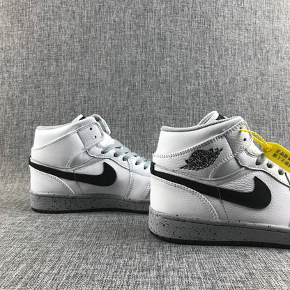 JORDAN 1 MID x CIMENT BLANC 