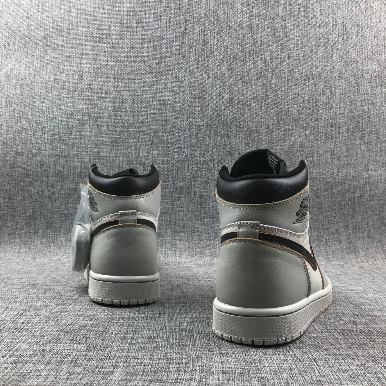 JORDAN 1 RETRO HIGH OG DEFIANT x SB NYC À PARIS 