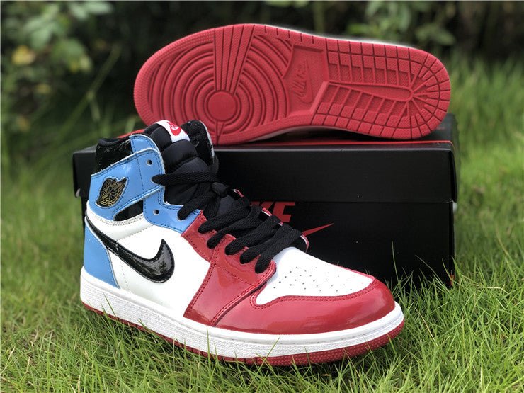 JORDAN 1 RETRO HIGH x FEARLESS UNC CHICAGO 