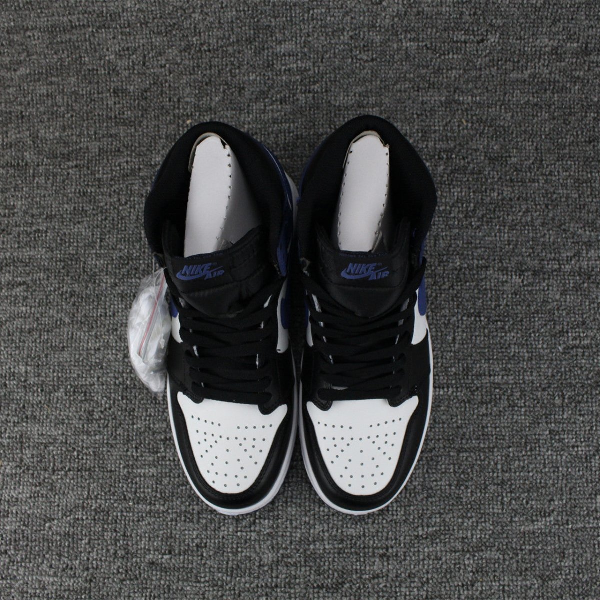 JORDAN 1 RETRO HIGH x Fragment 