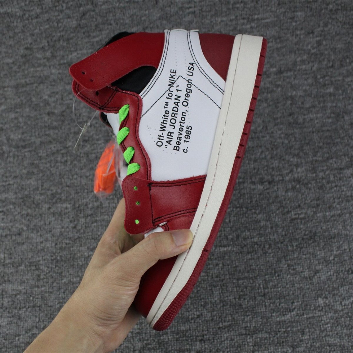 JORDAN 1 RETRO HIGH x OFF-WHITE CHICAGO 