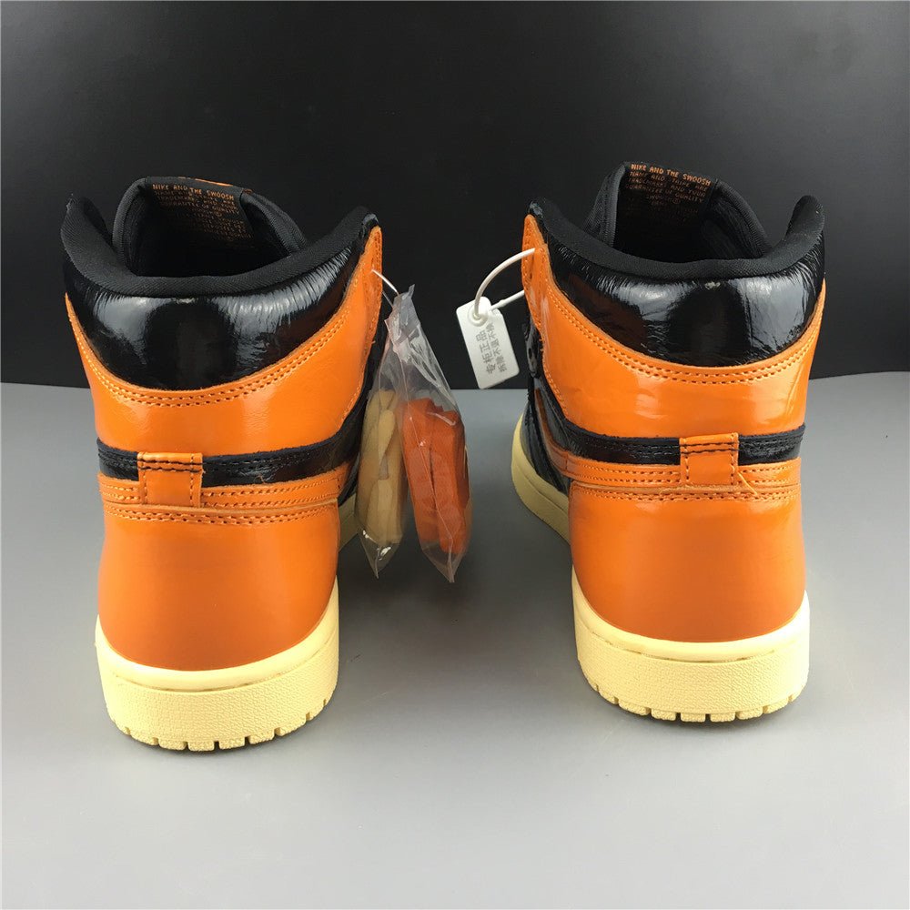 JORDAN 1 RETRO HIGH x SHATTERED BACKBOARD 3.0 