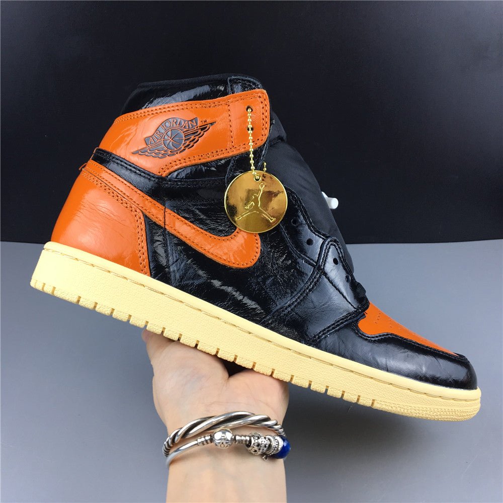 JORDAN 1 RETRO HIGH x SHATTERED BACKBOARD 3.0 