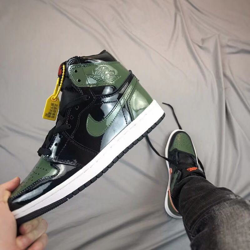 JORDAN 1 RETRO HIGH x SOLEFLY ART BASEL NOIR