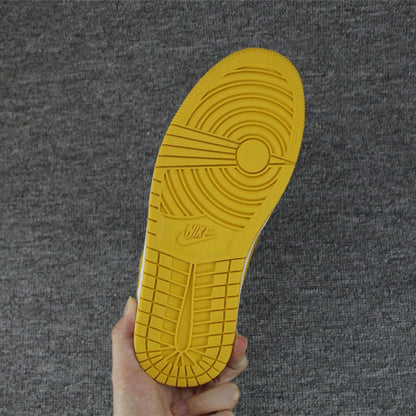 JORDAN 1 RETRO HIGH x OCRÈME JAUNE 