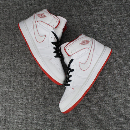 JORDAN 1 RETRO MID x BLANC ROUGE GYM NOIR 