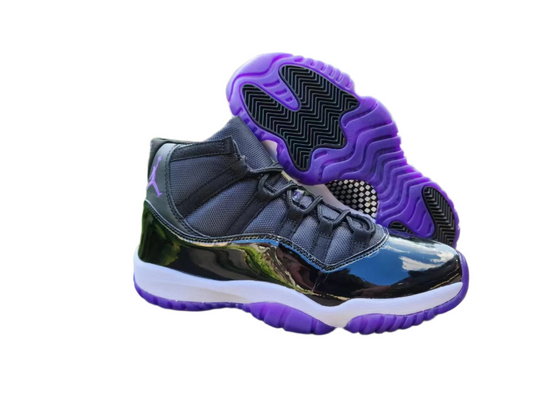 JORDAN 11 Noir et Violet
