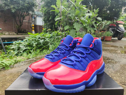 JORDAN 11 Bleu et Rouge