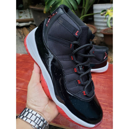 JORDAN 11 RETRO x PLAYOFFS BRED 