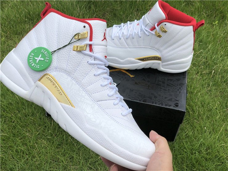 JORDAN 12 RETRO x FIBA 