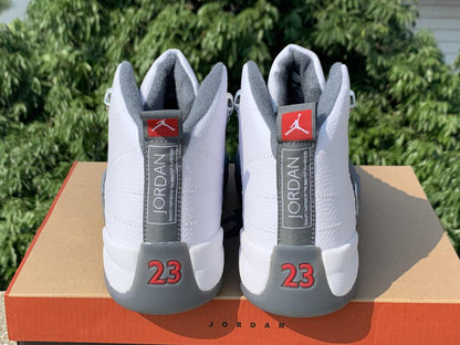 JORDAN 12 RETRO x BLANC GRIS FONCÉ 