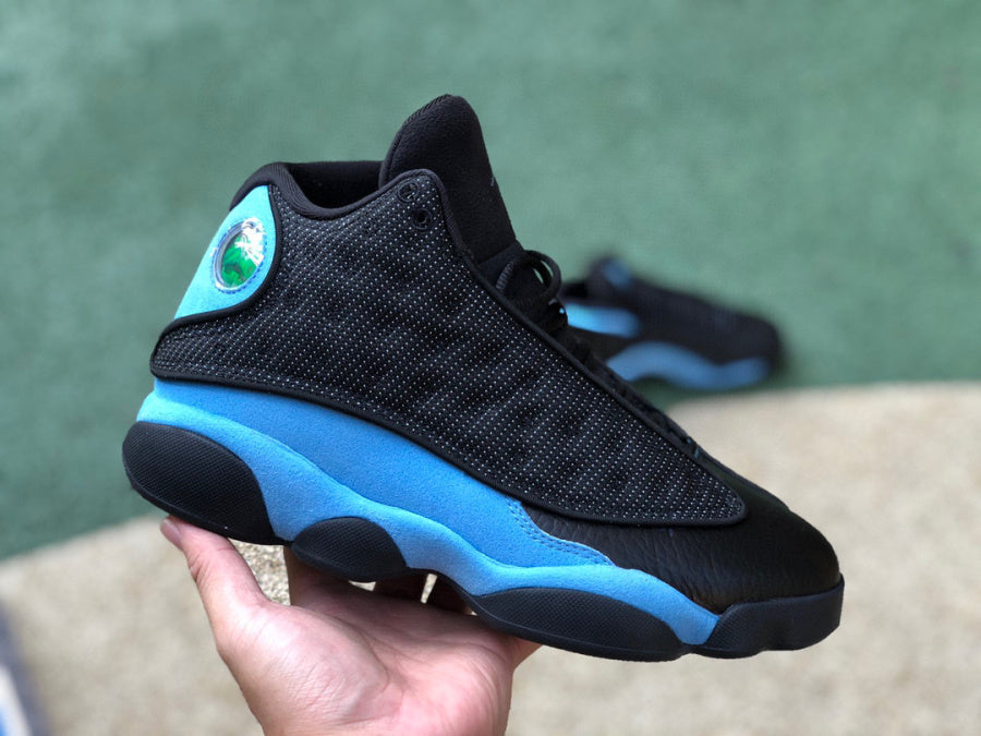 Jordan 13 « Noir/Bleu universitaire »