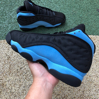 Jordan 13 « Noir/Bleu universitaire »