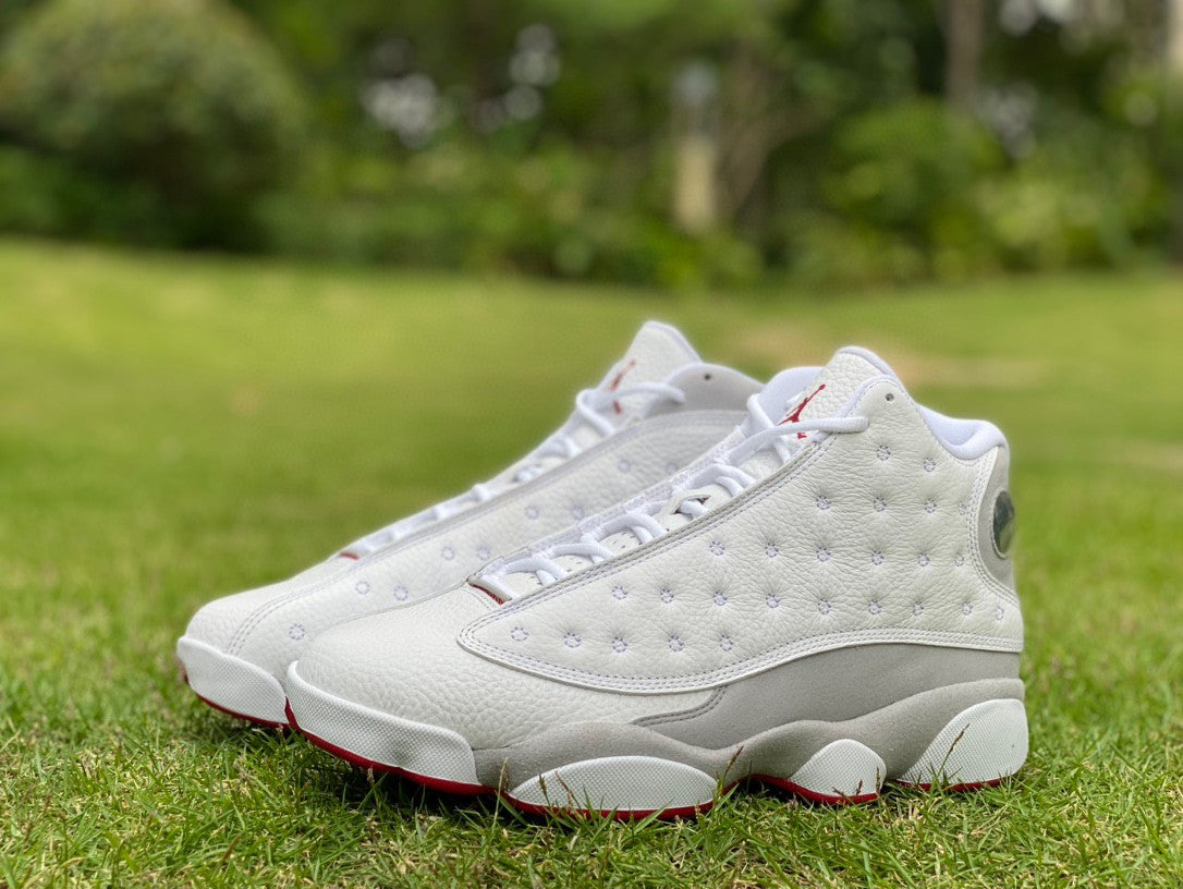 Jordan 13 Retro « Histoire du vol »