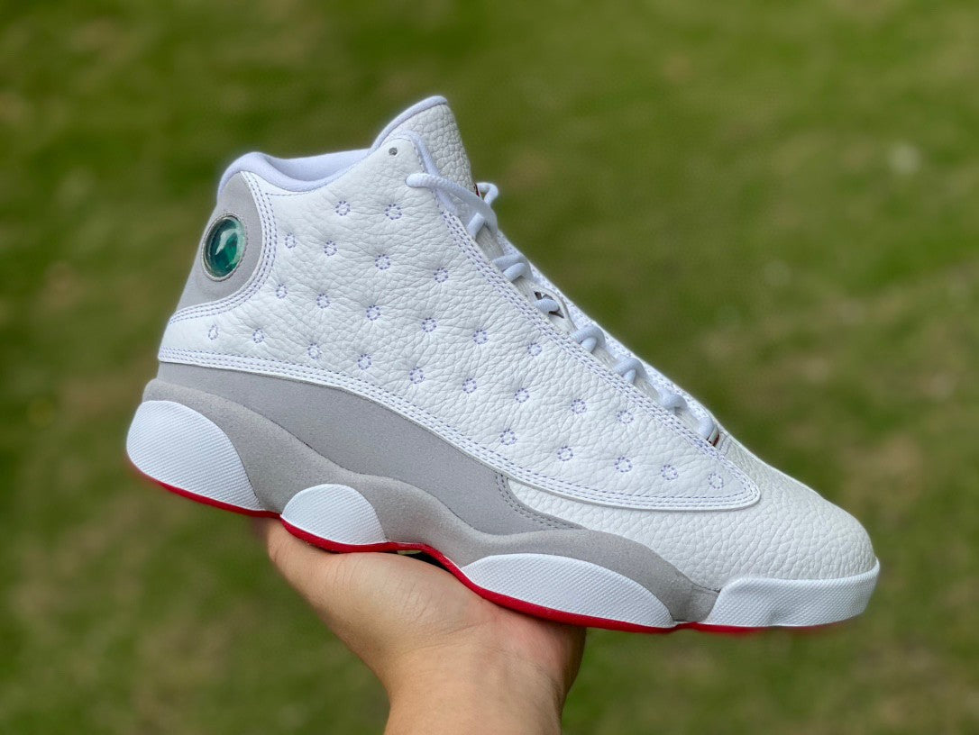 Jordan 13 Retro « Histoire du vol »