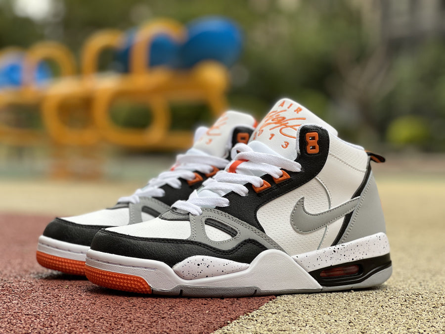 JORDAN 13 « Blanc/Gris/Orange » 