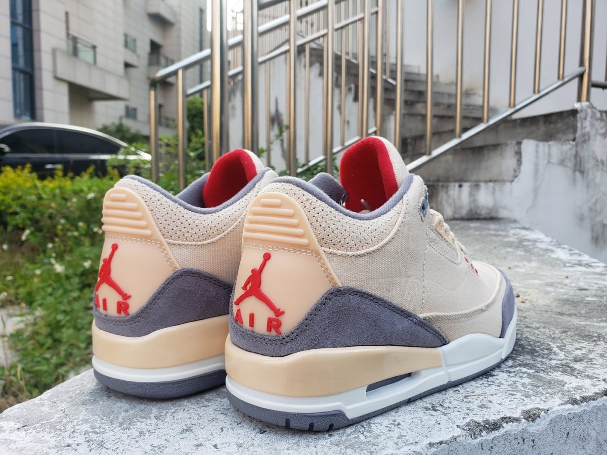 JORDAN 3 RETRO x MUSLIN 
