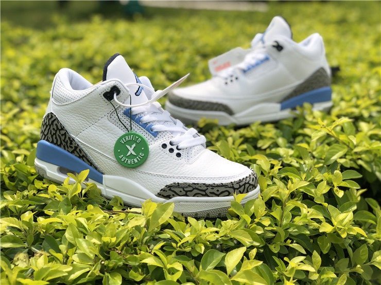 JORDAN 3 RETRO x UNC 
