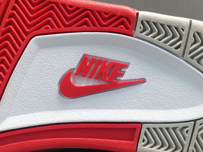 JORDAN 4 x ROUGE FEU 