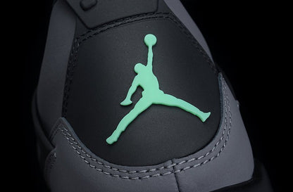 JORDAN 4 x GREEN GLOW 
