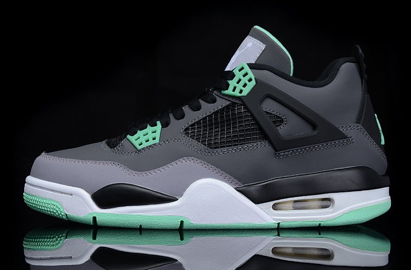 JORDAN 4 x GREEN GLOW 