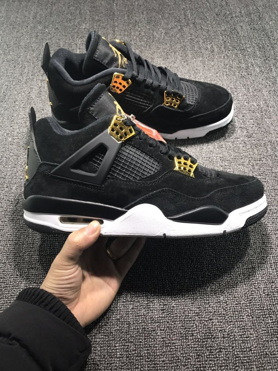 JORDAN 4 x ROYALTY 