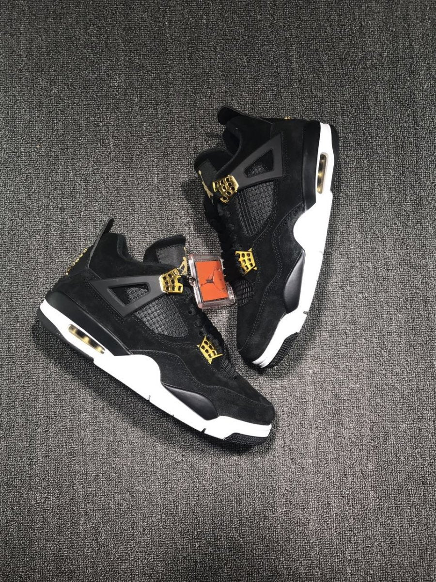 JORDAN 4 x ROYALTY 