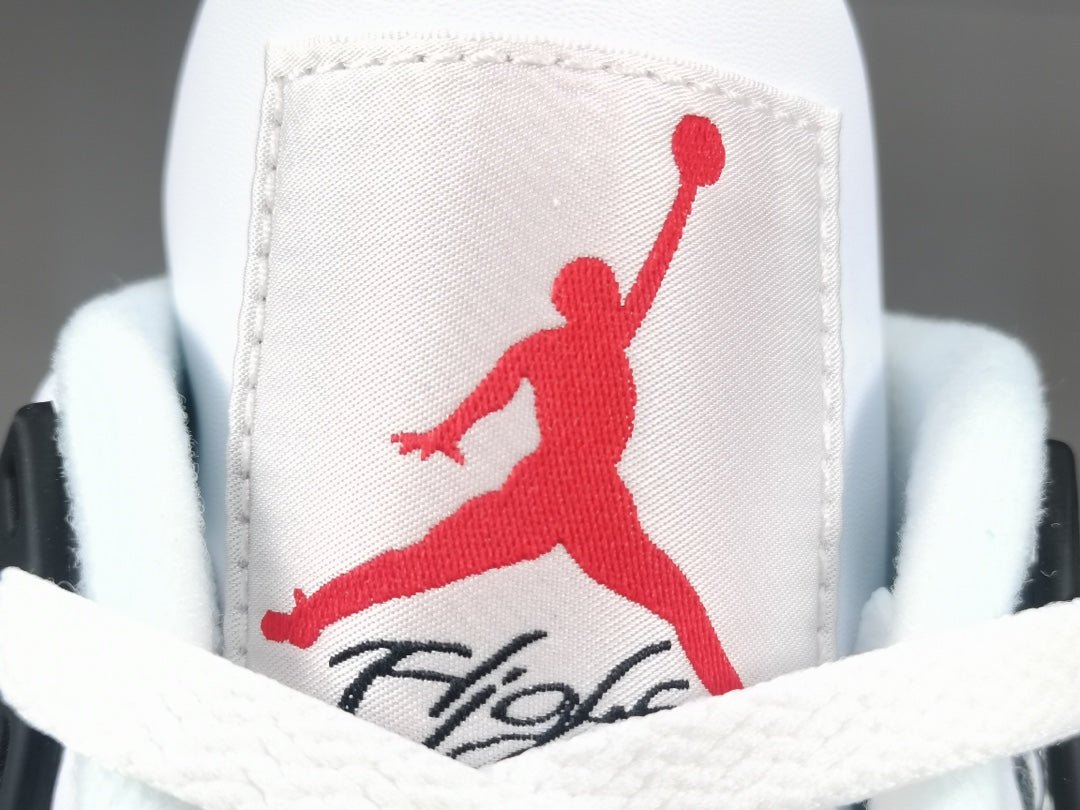 JORDAN 4 x CIMENT BLANC