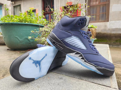 Jordan 5 bleues et noires
