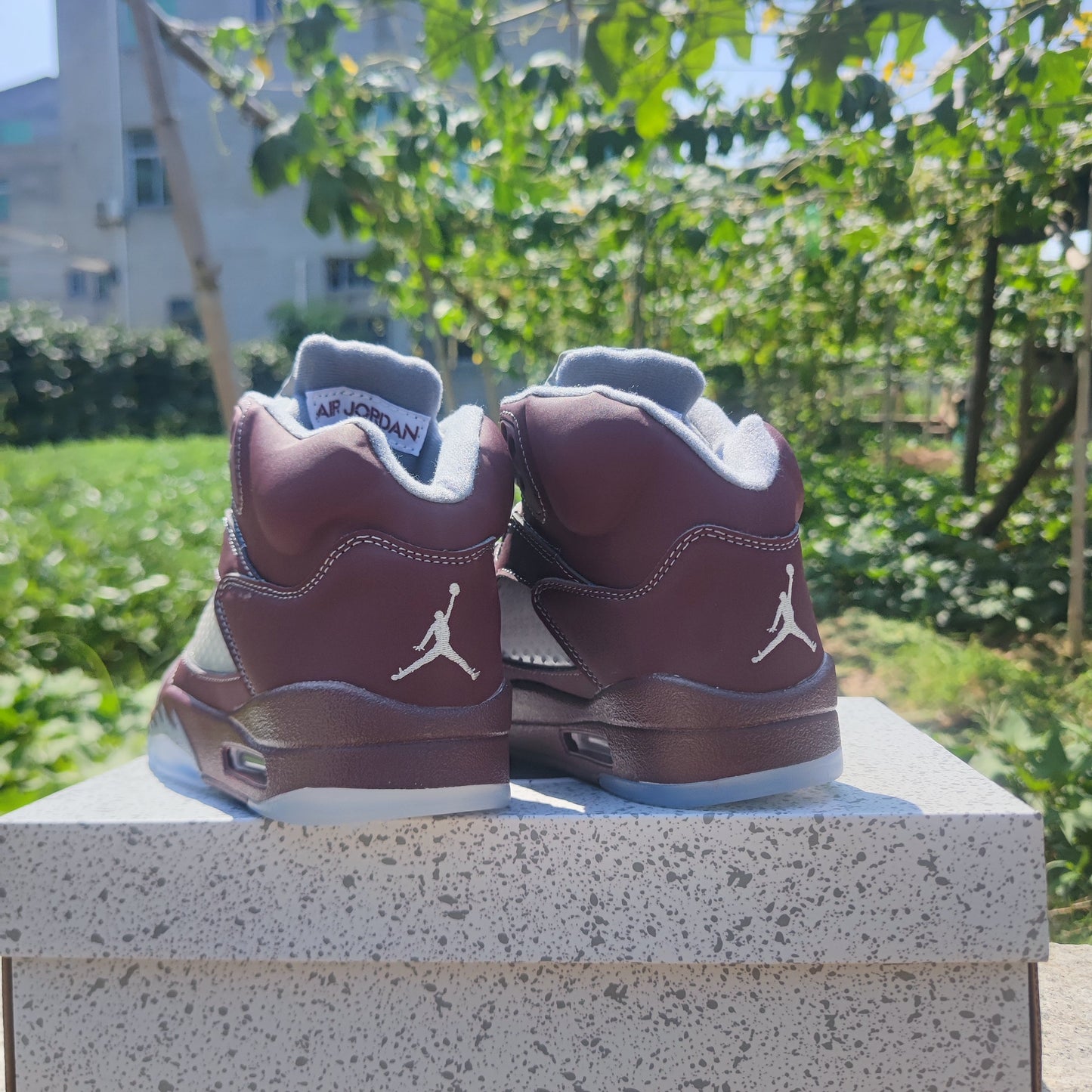 Jordan 5 bordeaux