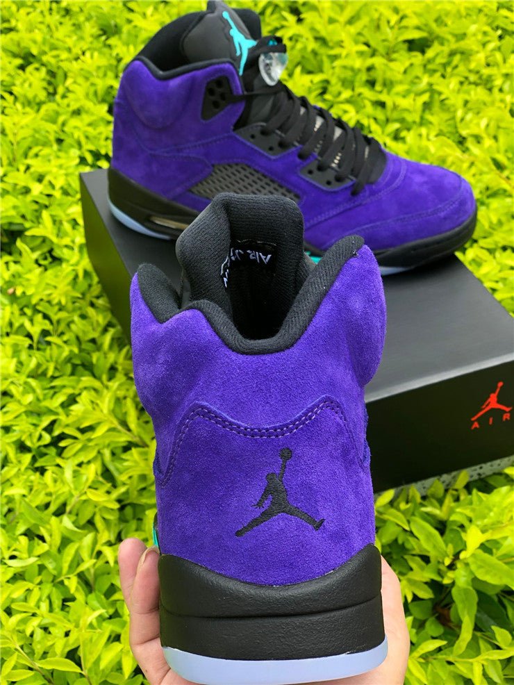 JORDAN 5 RETRO x ALTERNATE GRAPE 