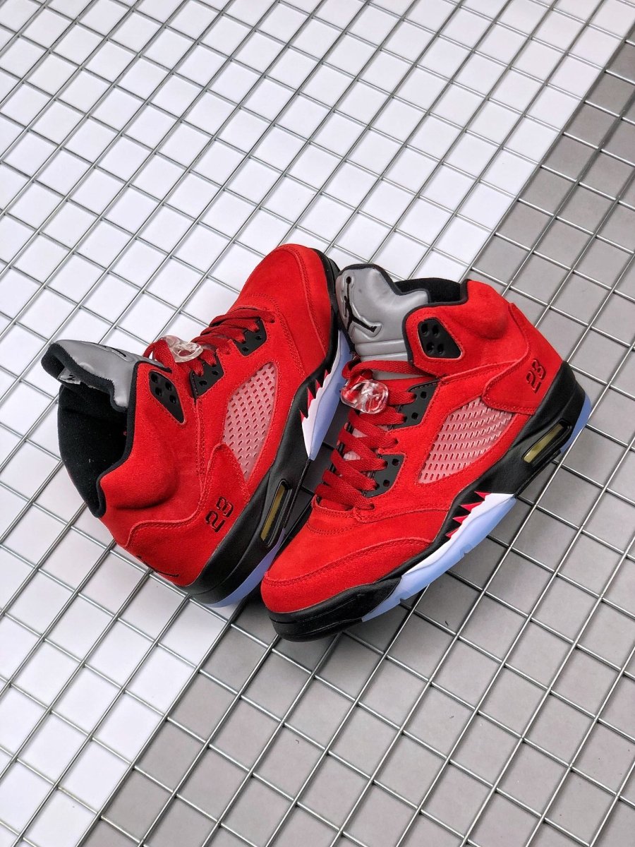 JORDAN 5 RETRO x RACING BULL ROUGE 
