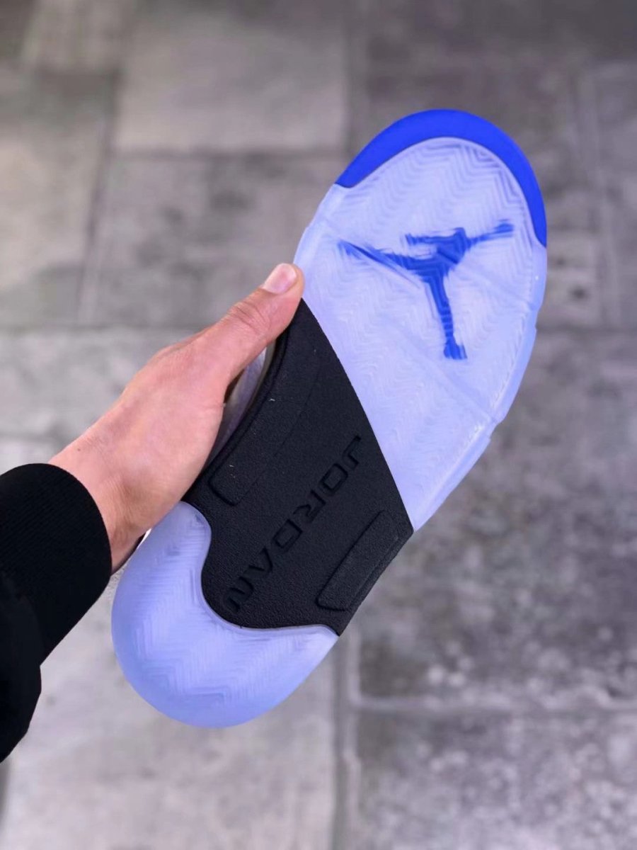 JORDAN 5 RETRO x WHITE STEALTH 